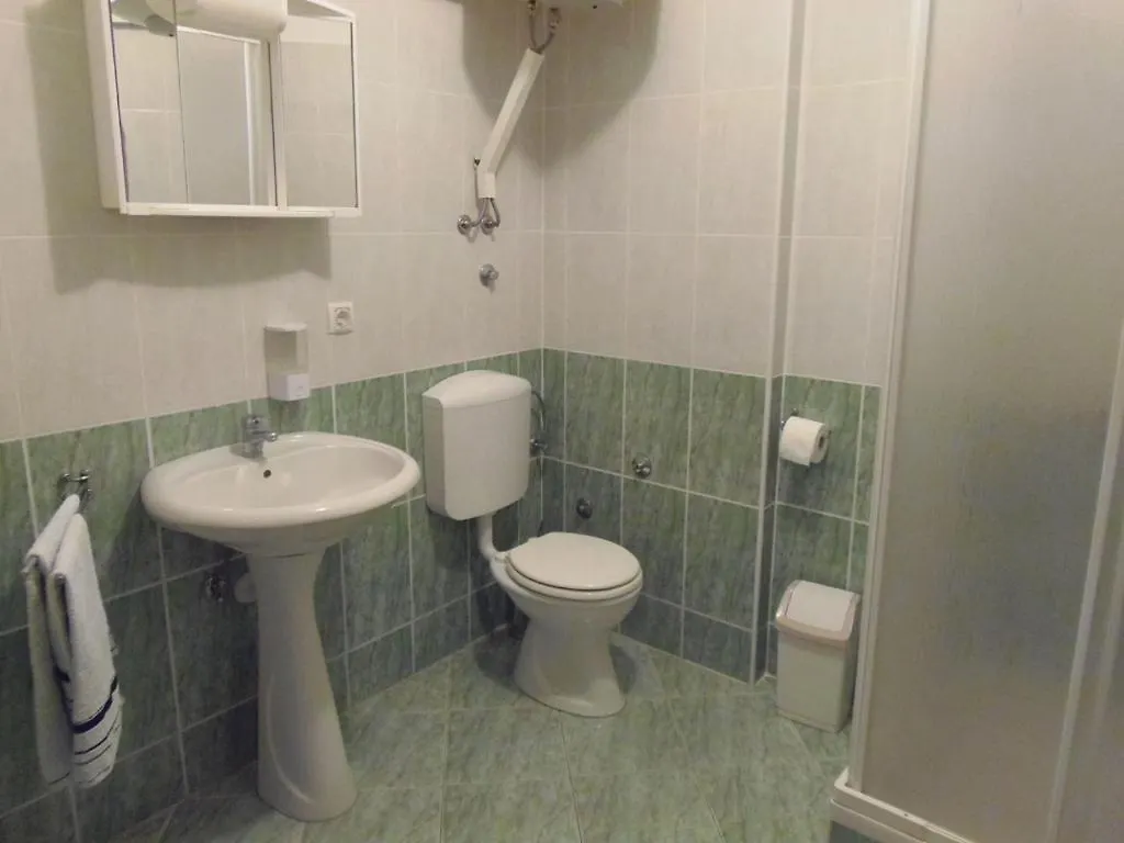 Apartment In Dramalj With Sea View, Balcony, Air Conditioning, Wifi 4623-5 0*,